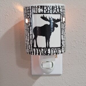 Scentsy Yukon King Wall Plug In Wax Warmer Moose Wildlife Wood Grain